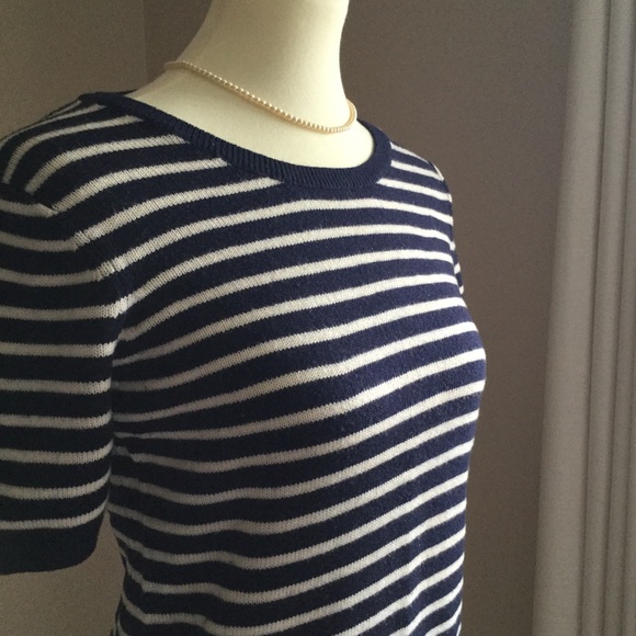 GAP Sweater - Picture 2 of 5